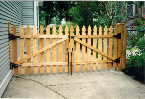 Wood Driveway Gate Ideas